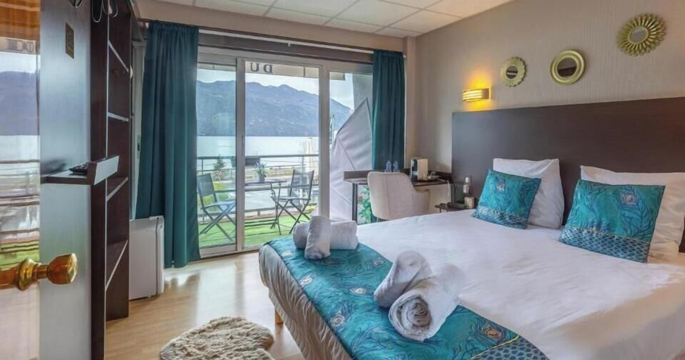 Bedroom 3, HOTEL DU POÈTE, Savoie