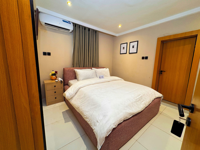 Room 4, The colony residences hotel and suites, Ikpoba-Okha