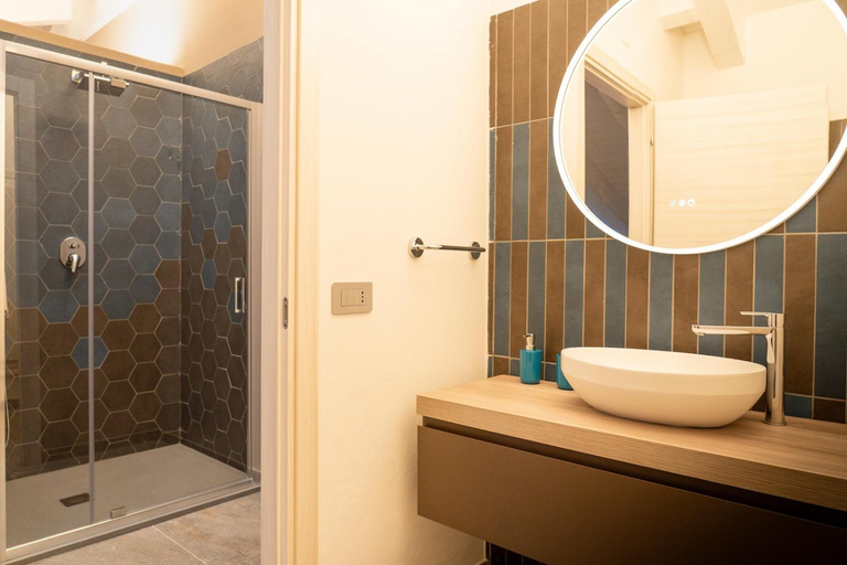 Bathroom 3, Villa Eliseo, Modena