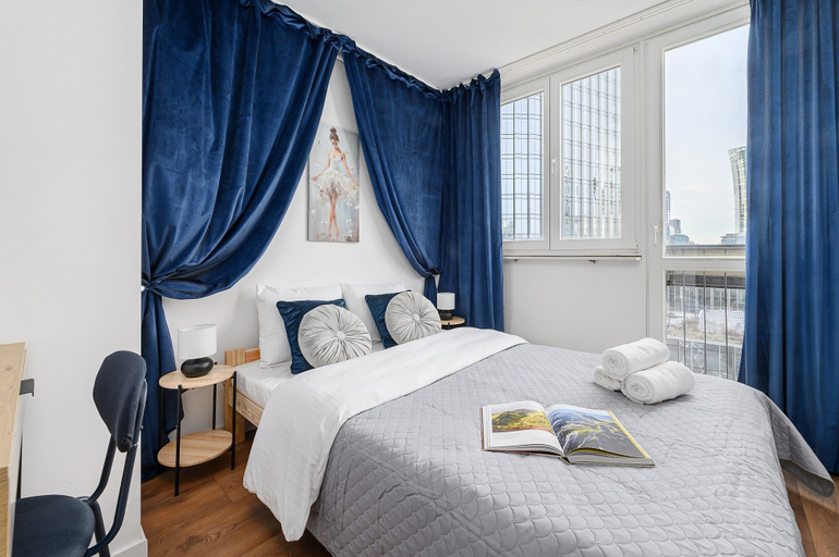 Room 5, Lumina comfy 4-room apartment center, Warsaw