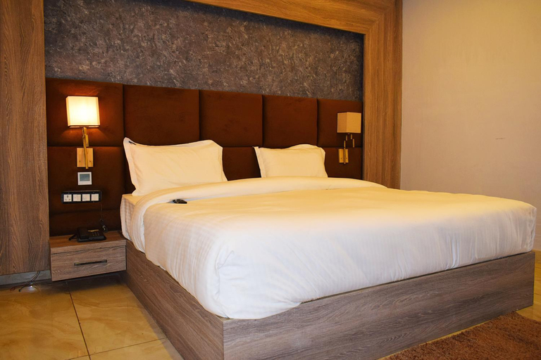 Bedroom 2, COUNTRY AMBIENCE HOTEL BY JAGS CITY MALL , Nainital