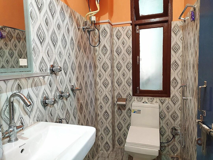 Bathroom, Siddanth Inn, East Sikkim