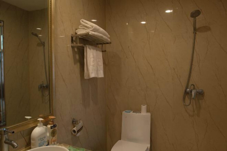 Bathroom 3, Zhengzhou Dahe Business Hotel, Zhengzhou