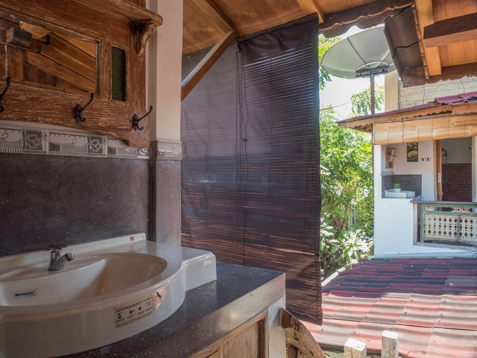 Bathroom 3, Rumah Manis 5 Room Villa with AC/hot water & pool, Lombok