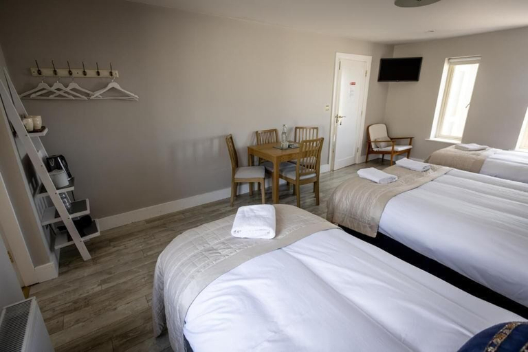 Room 2, Coastal View House