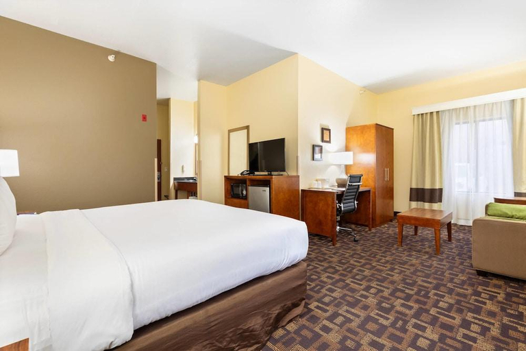 Bedroom 2, Comfort Inn & Suites, Kane
