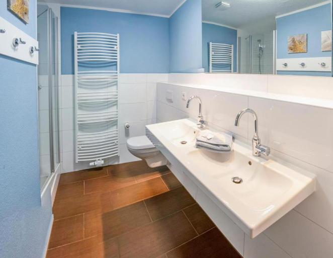 Bathroom 5, Haus Polarstern, Leer