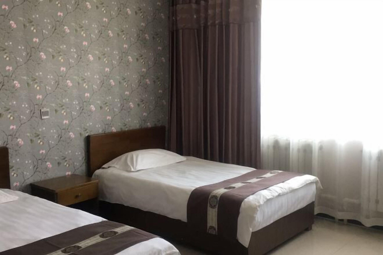 Bedroom 2, Heihe Bianguan Mingyue Hotel, Heihe