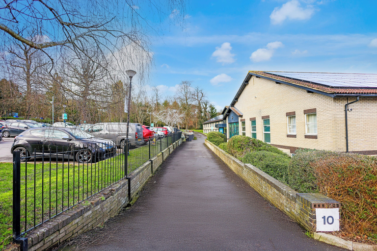Exterior & Views 2, Gloucester Robinswood Hotel by Sunday, Gloucestershire