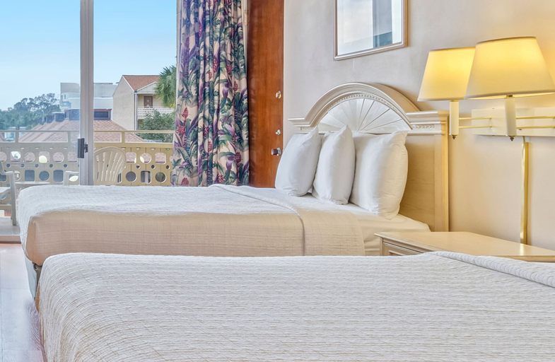 Room 2, St. John's Inn, Horry