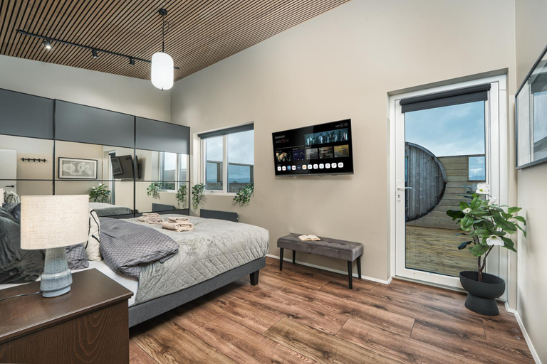 Bedroom, Cozy Cabin with Hot Tub & Sauna - Ultimate Retreat, Þingvallahreppur