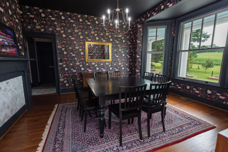 Dining, Old Furnace Inn, Rockingham