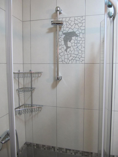 Bathroom 2, Ubytovani na hradbach, Náchod