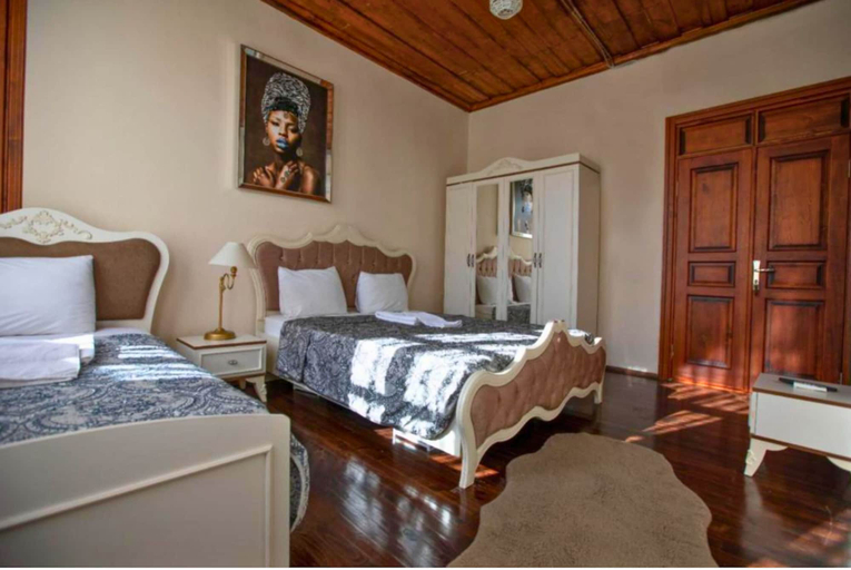 Bedroom 3, Lily Town Guest House, Antalya
