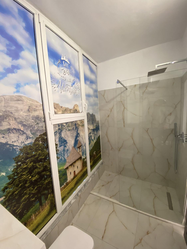 Bathroom 3, North Star Hostel, Shkodrës