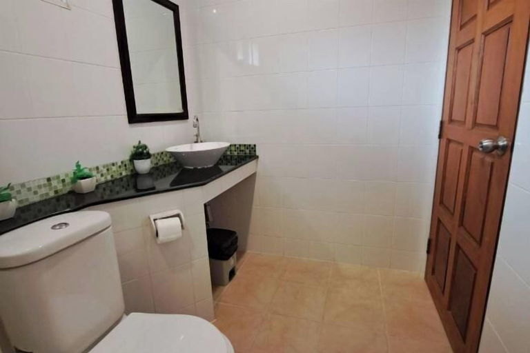 Bathroom 3, Bluepool Villa Pattaya, Sattahip