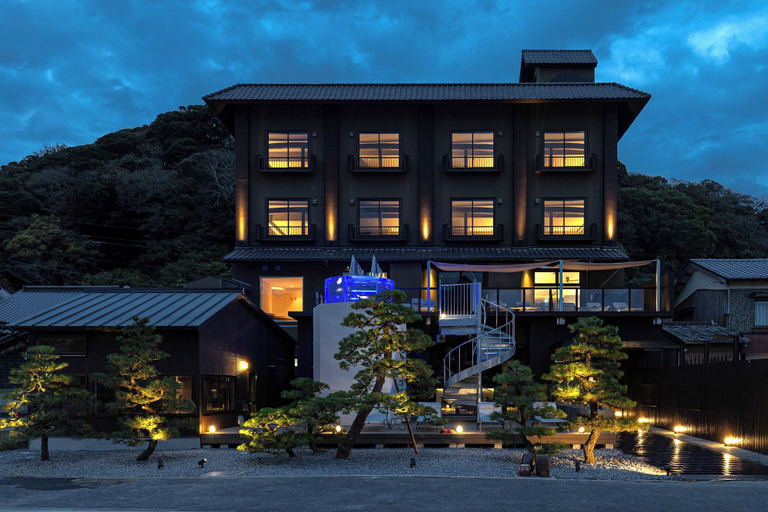 Front of property, nakaojinrokuhotel, Karatsu