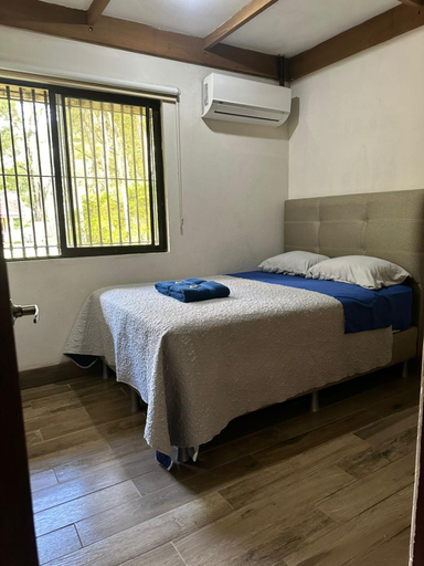 Bedroom, Macaw Paradise, Garabito