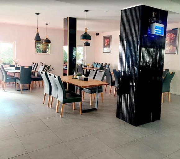 Food & Drinks, CHEILE BRAITEI, Lupeni