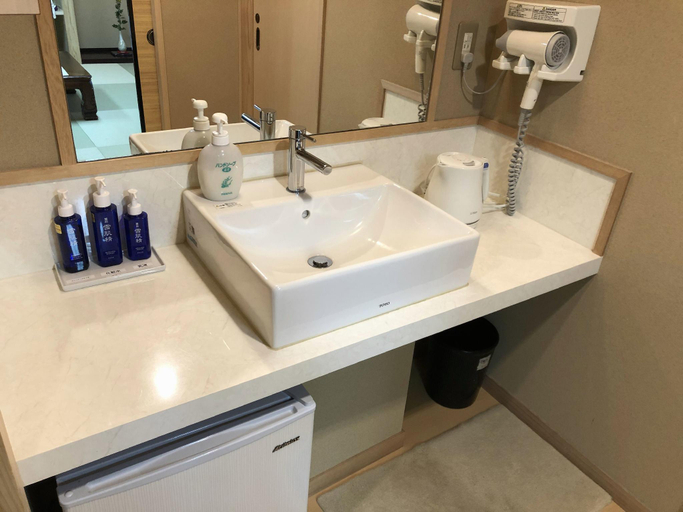 Bathroom, Shigisan Kanko Hotel, Sangō