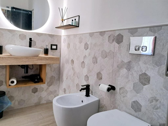 Bathroom 4, La Siesta 5 Terre, La Spezia