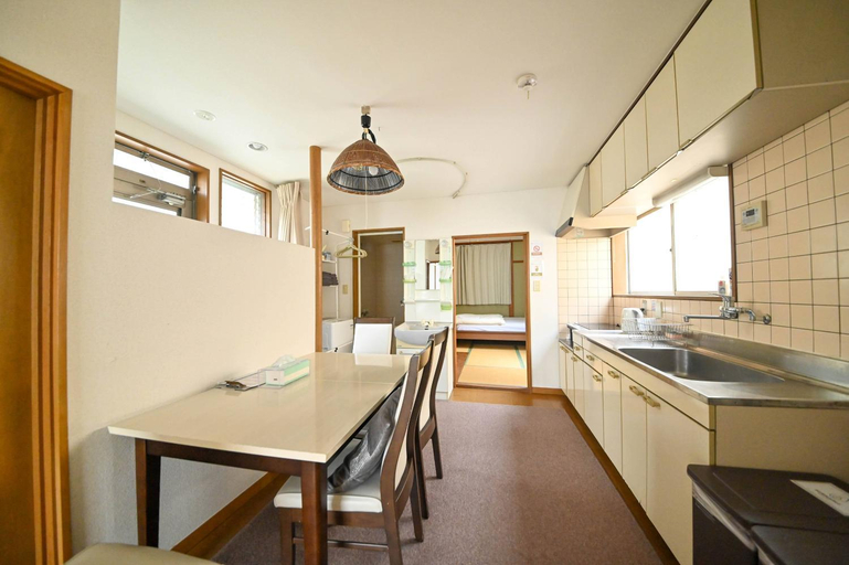 Others 4, K-House, Kamakura