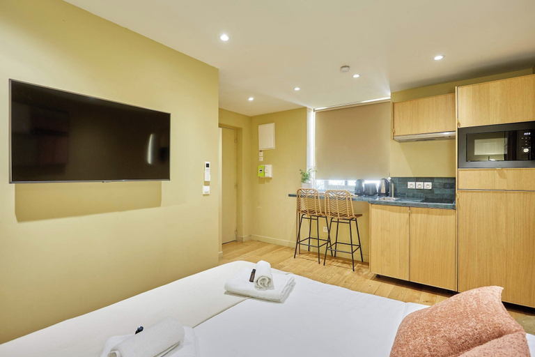 Room 2, Superb AC Studio Center of Paris, Paris