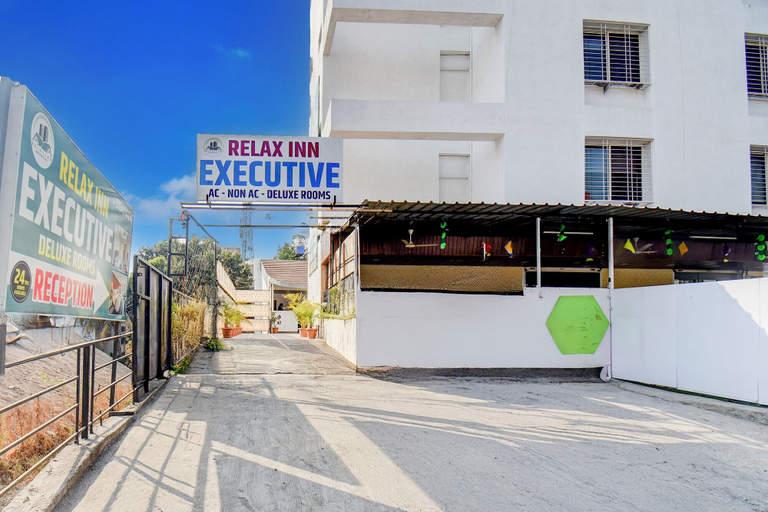 Property entrance, Fabhotel Relax Inn Executive, Pune