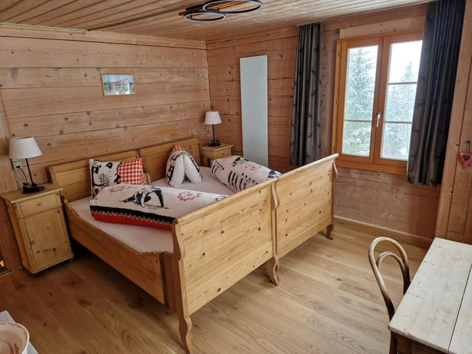 Bedroom 2, Hotel Alpenruh Kiental, Frutigen