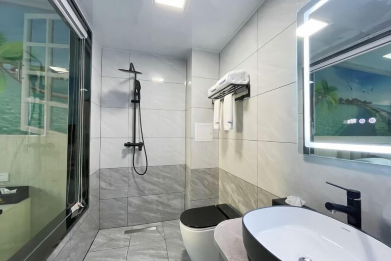 Bathroom 3, Orchid Smart Theme Hotel, Zhaotong