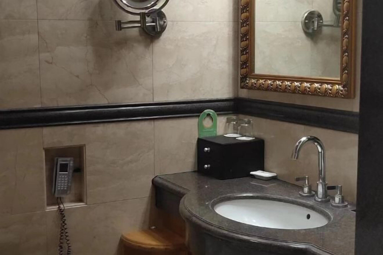 Bathroom 4, Dongning Huayu Hotel, Mudanjiang