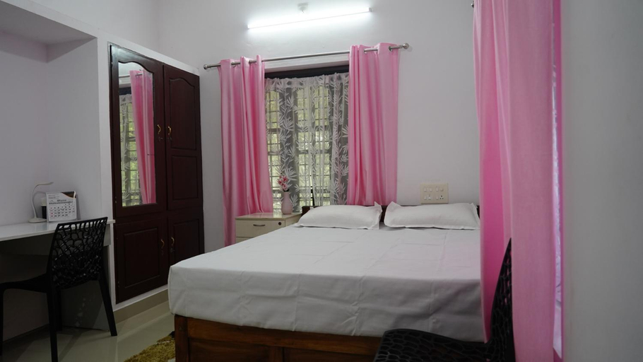 Bedroom 2, Honey Paradise Homestay, Thiruvananthapuram