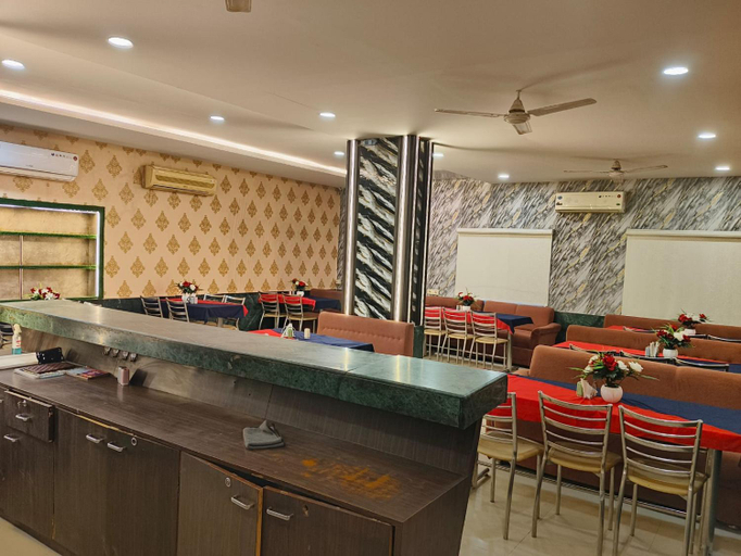 Others 5, Hotel surya, Datia