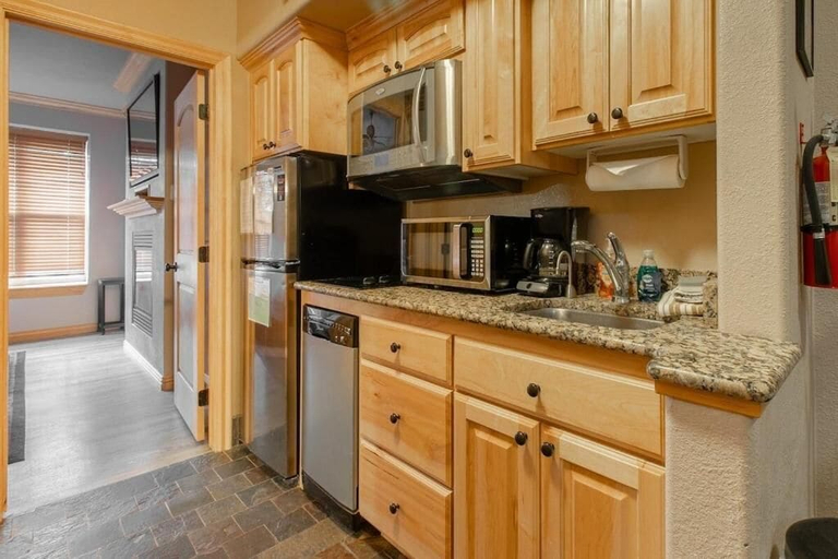 Private kitchen 5, CBL 3306, Iron