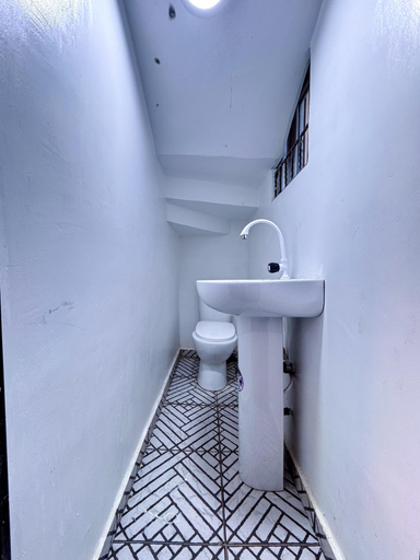 Bathroom 3, The Paletinos Homes, Umuahia North