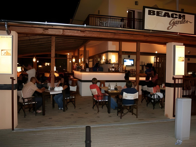 Food & Drinks 2, Beach Hotel, Siófok