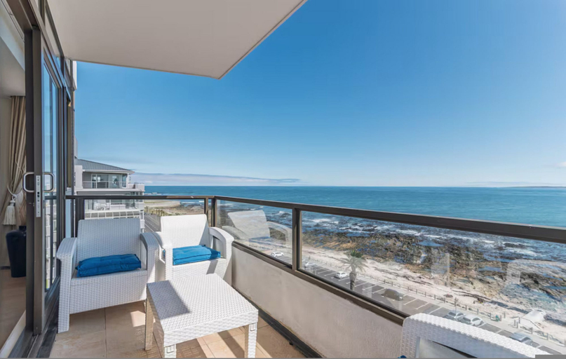 Room 4, Secure One Bed Uninterrupted Ocean Views, City of Cape Town