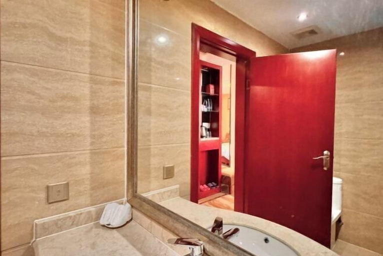 Bathroom 3, Yongshun Minzu Hotel, Xiangxi Tujia and Miao