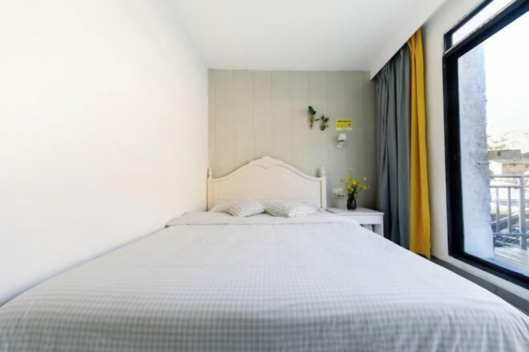Bedroom 3, Hongfu Inn, Zhoushan