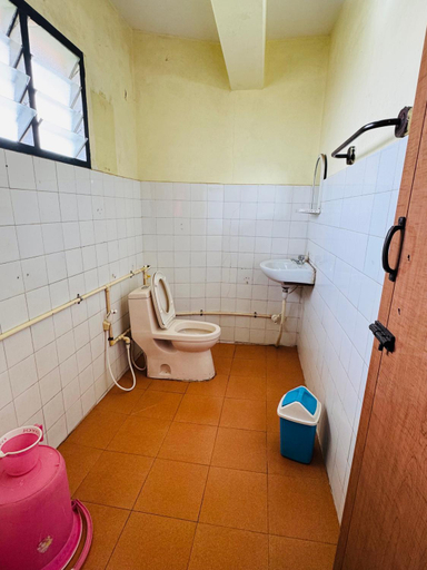 Bathroom 3, Hotel caveri comfort, Kodagu