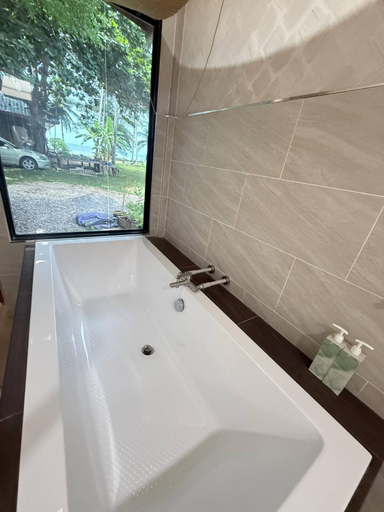 Bathroom 3, BanrabianglayLangsuan, Lang Suan