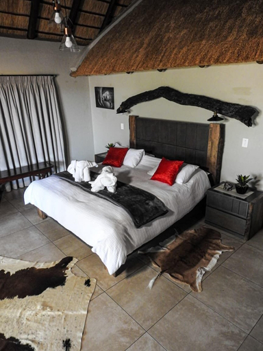 Room 2, Mazuri Shamba Lodge, Mopani