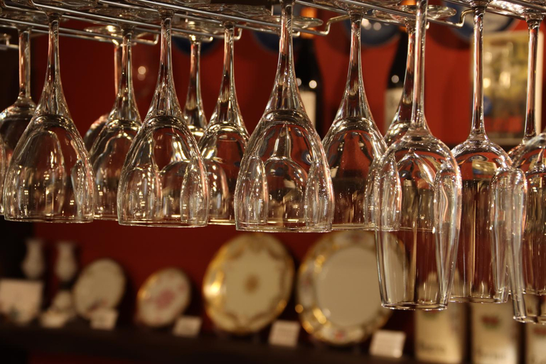 Food & Drinks 5, Auberge Licht, Hita