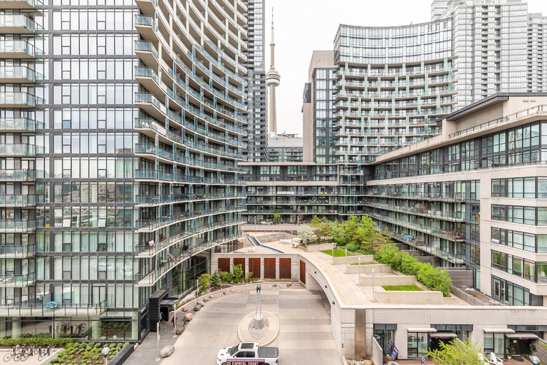 Exterior 2, Modern DT Residences, Toronto