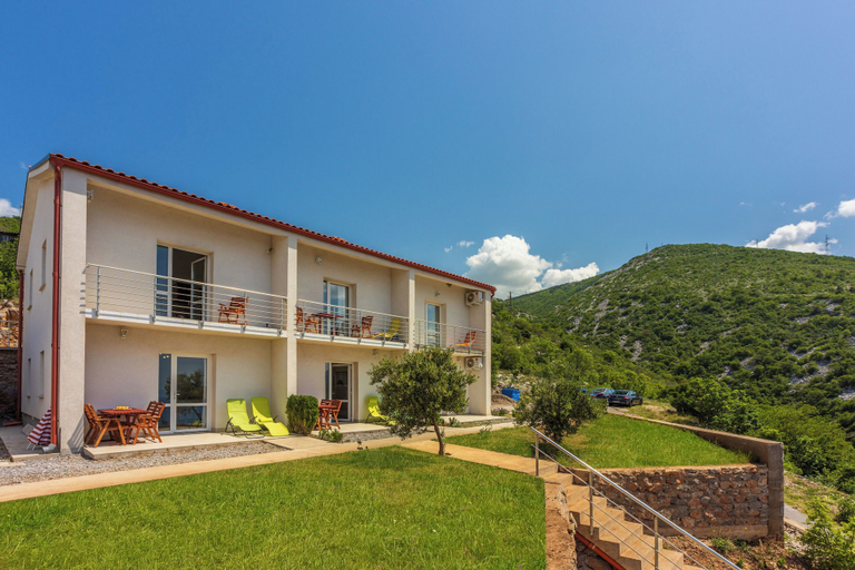 Building design 2, Apartments Marinko, Senj