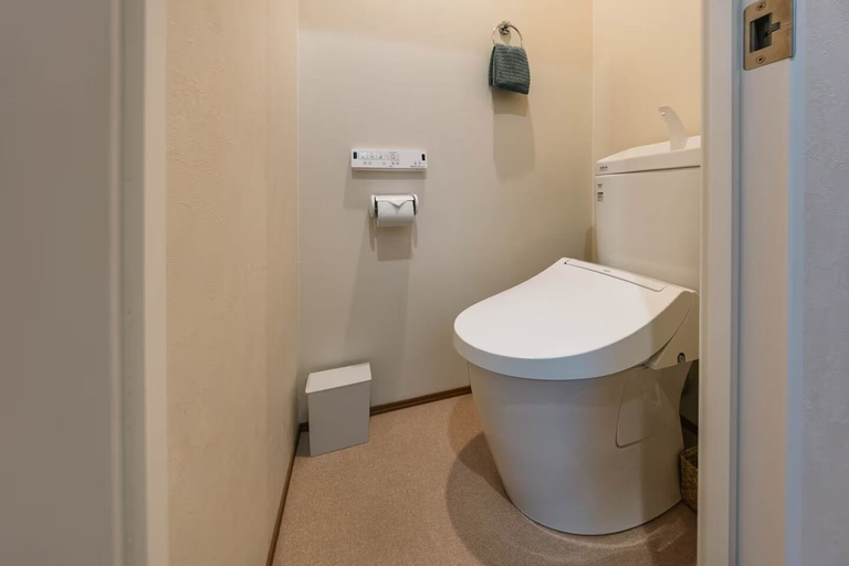 Bathroom 5, TAISHO-7, Osaka
