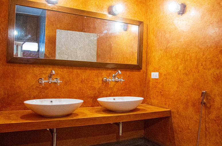 Bathroom 2, Holy Mountain Villa - A LuxUnlock Private Retreat, Tiruvannamalai
