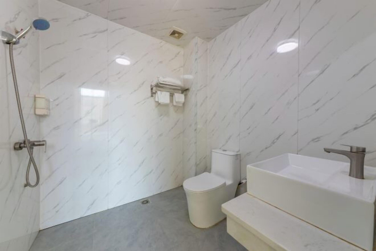 Bathroom 2, Fogang Bolin Fashion Hotel, Qingyuan