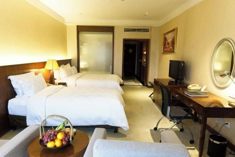 Bedroom, Lake Malaren Hotel, Shanghai