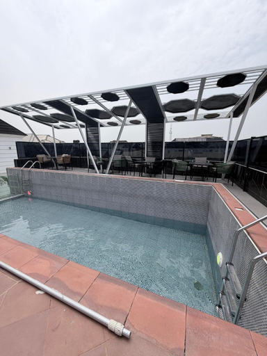 Sport & Beauty, Emiez Apartment and Hotel, Ikpoba-Okha